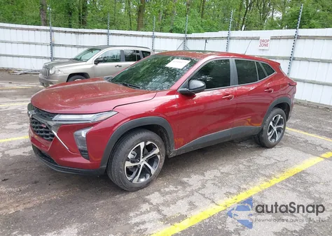 2024 Chevrolet Trax Fwd 1Rs z USA, uszkodzony, nr VIN KL77LGE25RC246298